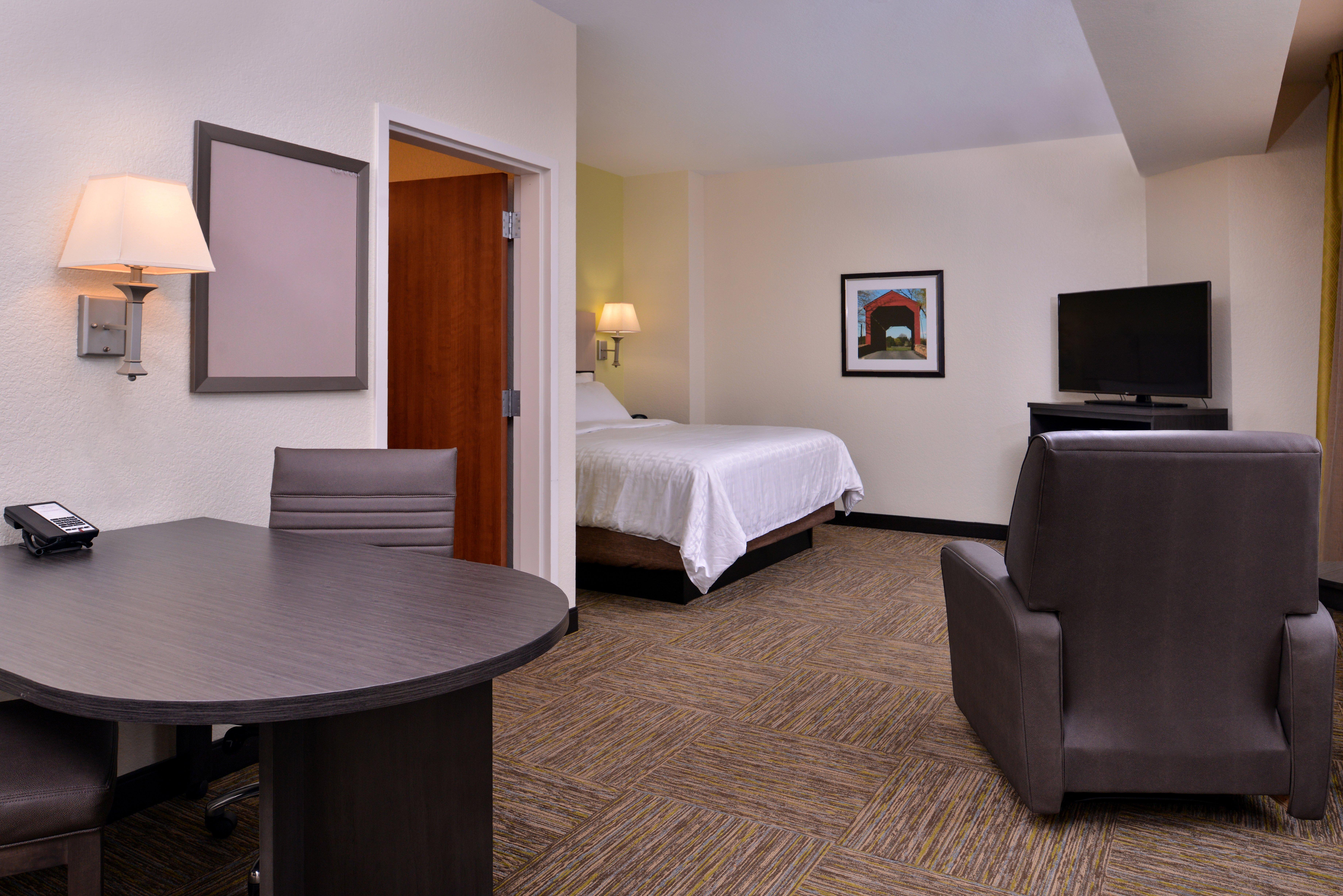 Candlewood Suites Terre Haute By Ihg Exterior foto